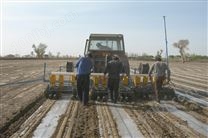 农业节水设备-泓科叠和流道低压小流量滴灌带
