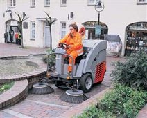 德国HAKO90型城市管家道路清扫车驾驶式扫地车马路清扫车